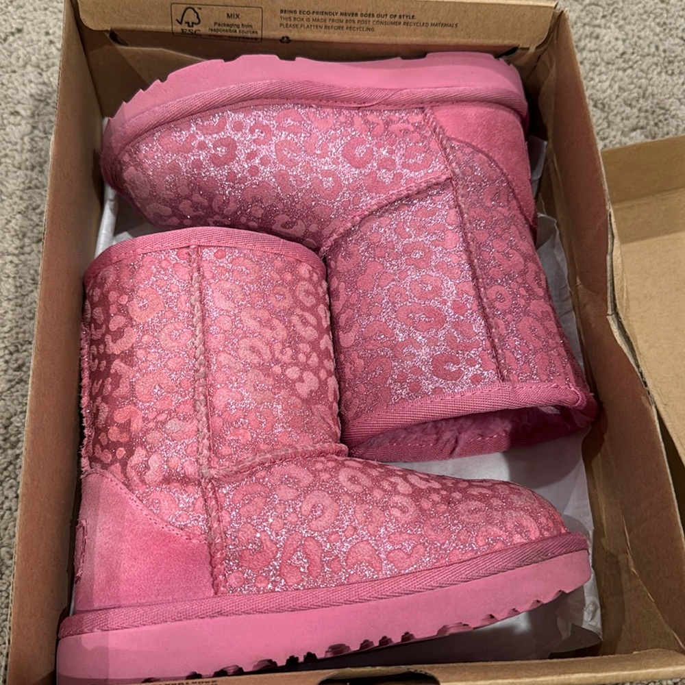 Glitter leopard UGG boot